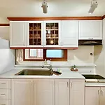 New, 3Min To Hapjeong St, Airport Bus Stop, 8Min To Hongdae & Mangwon Market, Han River Park, 2Br 3Qb Full Of Sunshine, Hotel Bedding, City Nature